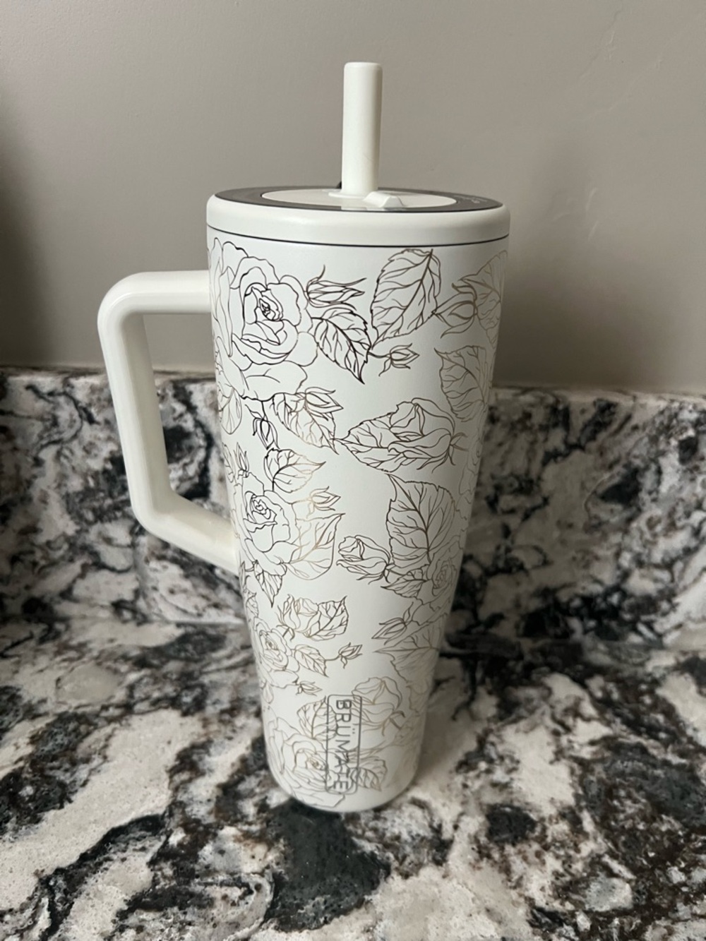 Brumate 40oz Enchanted Rose Limited Edition